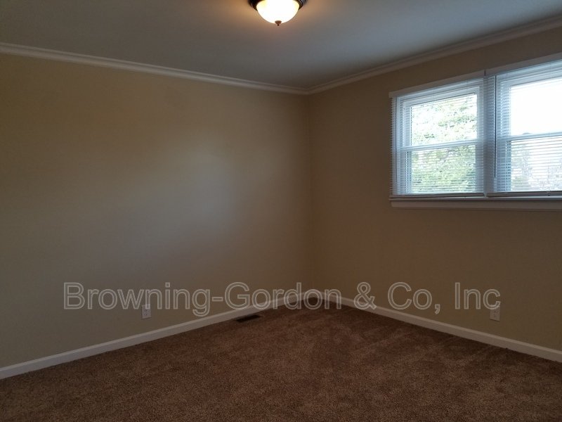 Four Bedroom Hermitage home for lease! property image
