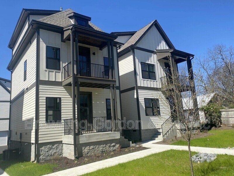 1/2 off second full month's rent! Beautifully built 3 story in East Nashville available for immediate move in! property image