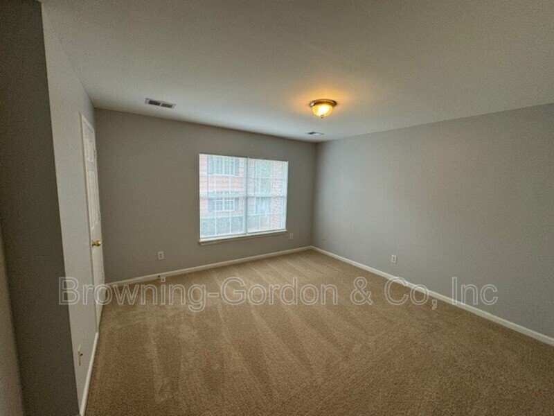 Spacious 2 bedroom townhome located in the  West End area! property image