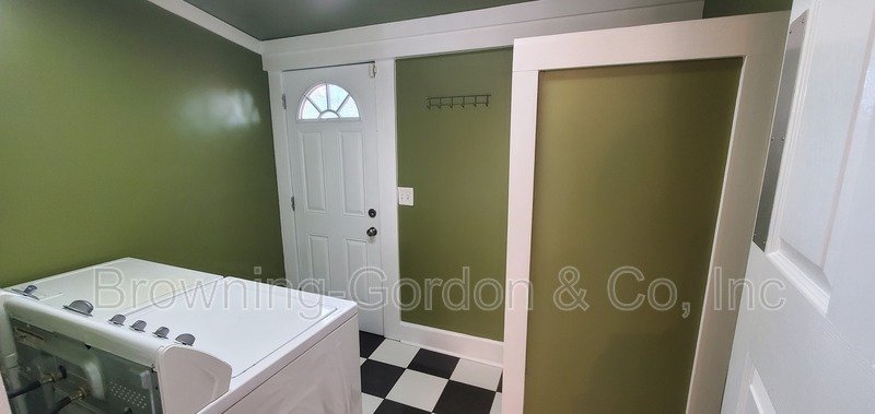 Charming Two Bedroom Cottage in the Cleveland Park Neighborhood of East Nashville. property image