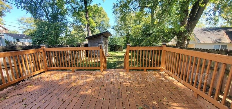 Charming Two Bedroom Cottage in the Cleveland Park Neighborhood of East Nashville. property image