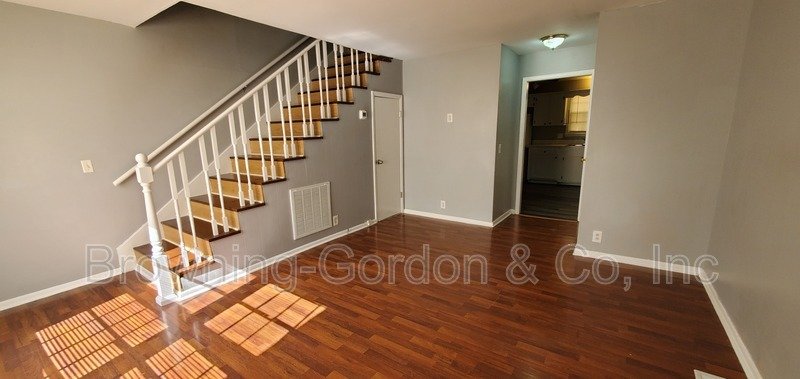 Two Bedroom Townhouse in South Nashville available for immediate move in! property image