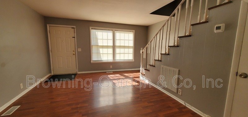 Two Bedroom Townhouse in South Nashville available for immediate move in! property image