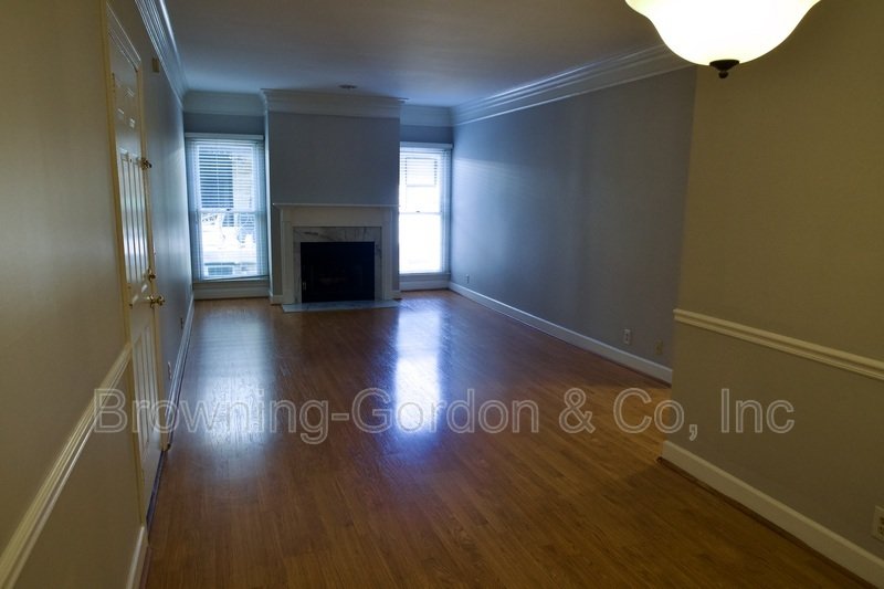 Open property image