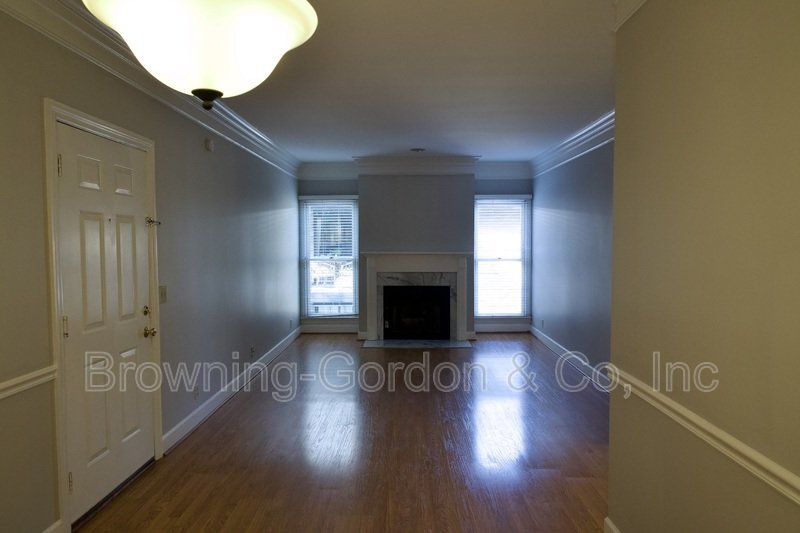 Open property image