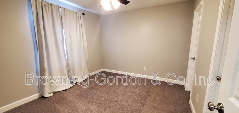 Three Bedroom East Nashville Home Available for Immediate Move in. property image