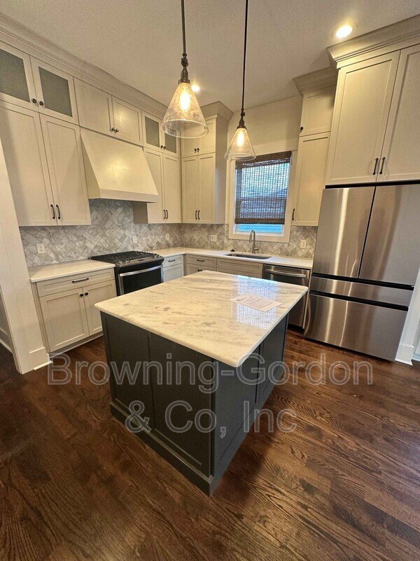 Four Bedroom in the Cleveland Park Neighborhood available immediately! property image