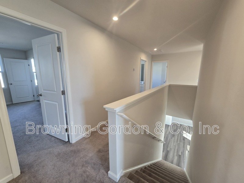 Bright and Clean!  Four Bedroom in Thornton Grove! property image