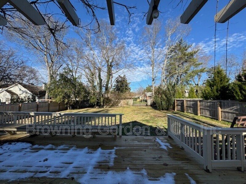 Gorgeous Tudor home located in the Belle Meade Links neighborhood! property image