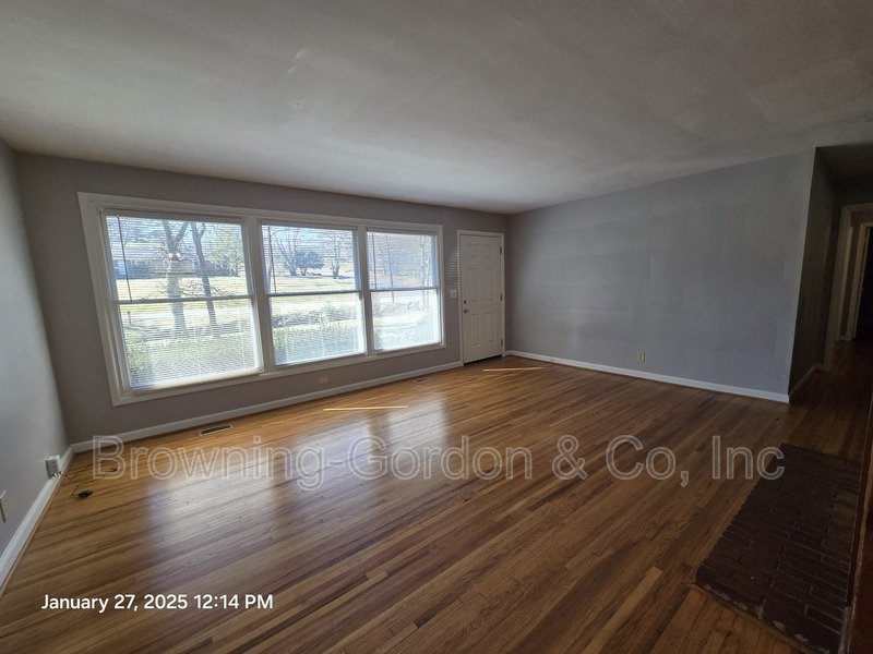 Two Bedroom with Office Space in the Crieve Hall Neighborhood. property image