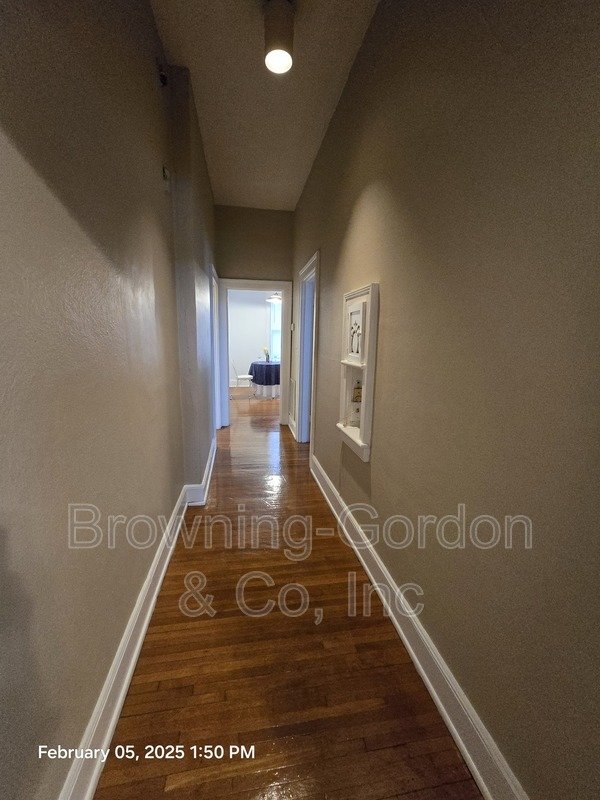 One Bedroom on Belmont Blvd!  Available for immediate move in. property image